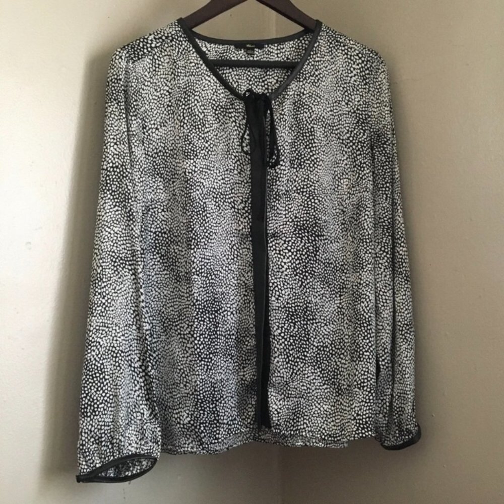 • Milano blouse with faux leather trim